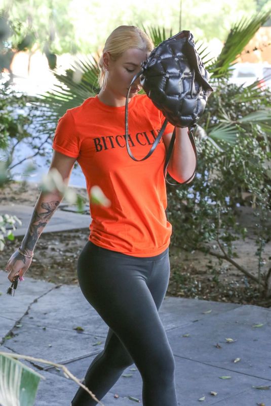 IGGY AZALEA Out and About in Los Angeles 10/02/2017