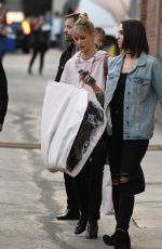 JANUARY JONES Arrives at Jimmy Kimmel Live in Los Angeles 10/09/2017
