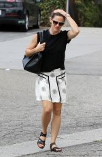 JENNIFER GARNER Headint to a Church in Brentwood 10/01/2017
