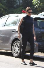 JENNIFER GARNER Out and About in Los Angeles 10/13/2017