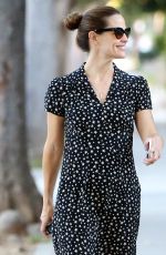 JENNIFER GARNER Out and About in Los Angeles 10/25/2017