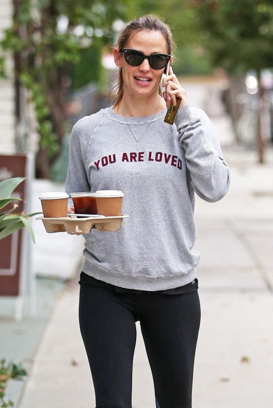 JENNIFER GARNER Out for Coffee in Los Angeles 10/30/2017