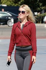 JULIANNE HOUGH Out for Lunch at Tender Greens in Burbank 10/11/2017