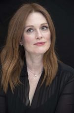 JULIANNE MOORE at Kngsman: The Golden Circle Press Conference in London 10/20/2017