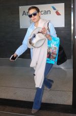 KATE HUDSON at Los Angeles International Airport 10/20/2017