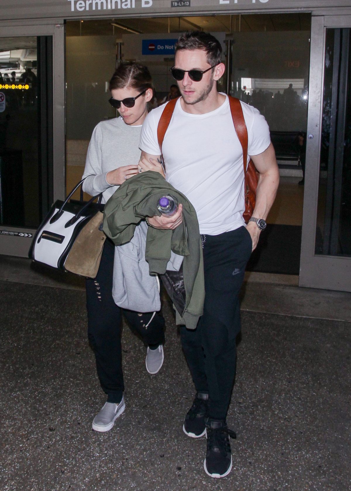 KATE MARA and Jamie Bell Out in Los Angeles 10/13/2017 – HawtCelebs
