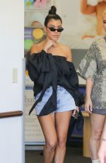 KIM and KOURTNEY KARDASHIAN Shopping at Bbuybuy Baby in Calabasas 10/09/2017