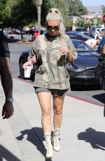 KIM KARDASHIAN Out and About in Calabasas 10/09/2017