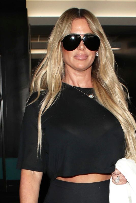 KIM ZOLCIAK at Los Angeles International Airport 10/12/2017