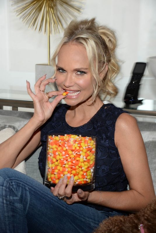 KRISTIN CHENOWETH on the Set of a Photoshoot 10/03/207