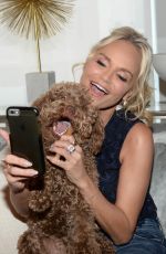 KRISTIN CHENOWETH on the Set of a Photoshoot 10/03/207