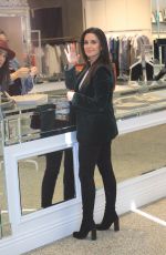 KYLE RICHARDS Shopping at Kyle in Beverly Hills 10/04/2017