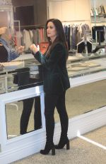 KYLE RICHARDS Shopping at Kyle in Beverly Hills 10/04/2017