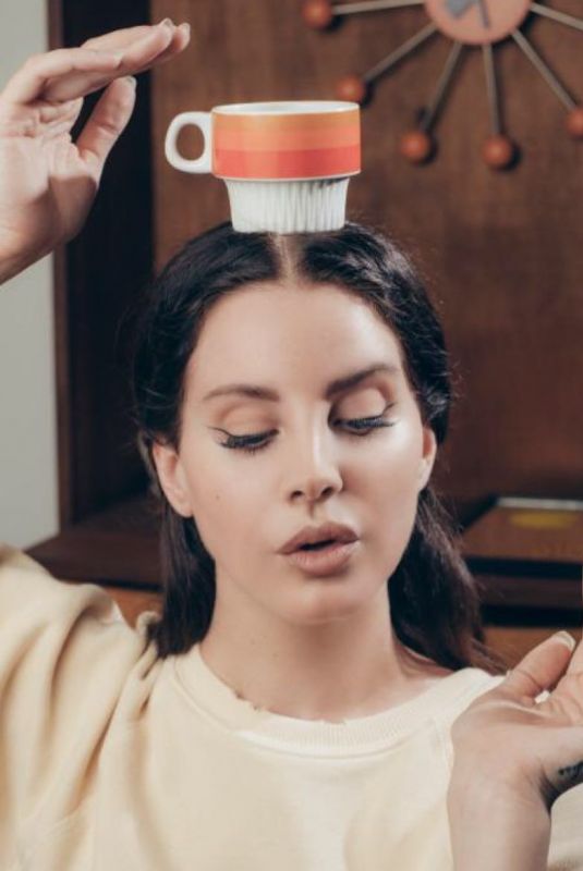 LANA DEL REY for Paris Match Magazie, May 2017