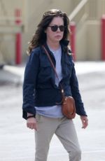 LARA FLYNN BOYLE Shopping at Walgreens in Beverly Hills 10/03/2017