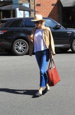 LESLIE BIBB Out Shopping in Beverly Hills 10/27/2017