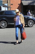 LESLIE BIBB Out Shopping in Beverly Hills 10/27/2017