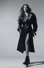 LINDSAY LOHAN in L