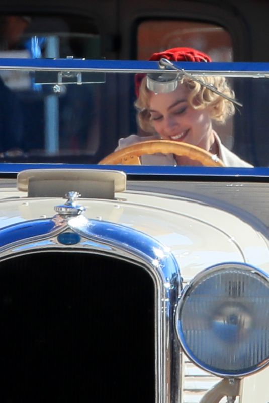 MARGOT ROBBIE on the Set of Dreamland in New Mexico 10/24/2017