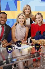 MARGOT ROBBIE on the Set of Good Morning America 10/11/2017