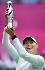 MARIA SHARAPOVA Wins WTA Tianjin Open 10/15/2017