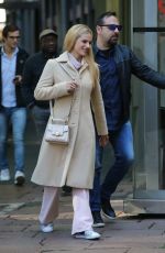MICHELLE HUNZIKER Out Shopping in Milan 10/23/2017