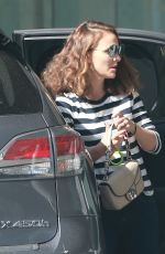 NATALIE PORTMAN Out and About in Century City 10/20/2017