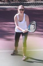 NATALIE PORTMAN Playing Tennis with Friends in Los Angeles 10/18/2017