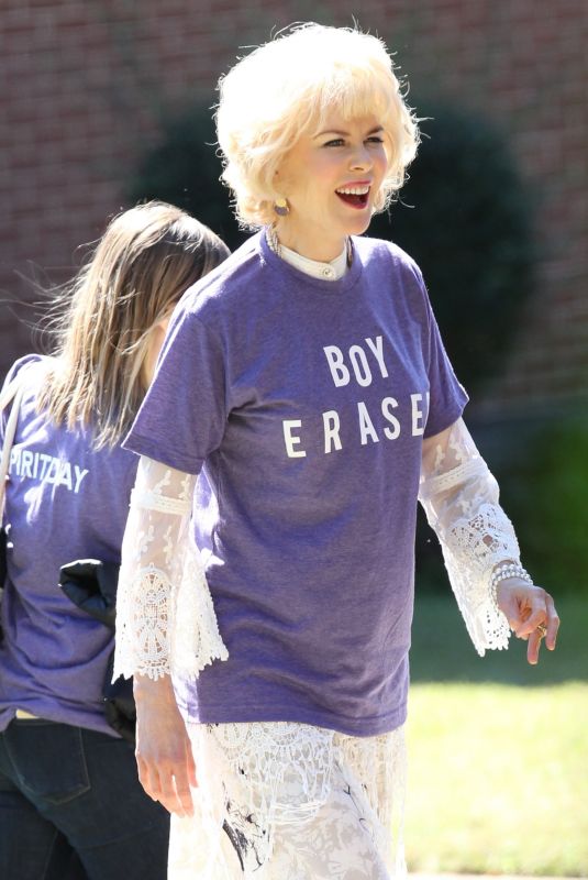 NICOLE KIDMAN on the Set of Boy Erased in Atlanta 10/17/2017