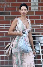 NICOLE MURPHY Leaves Rite Aid Pharmacy in Los Angeles 10/23/2017