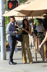 NICOLE WILLIAMS and Larry English Out for Lunch in Beverly Hills 10/25/2017