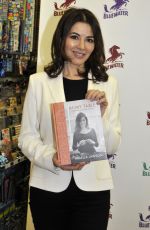 NIGELLA LAWSON Signing Her New Book At My Table: A Celebration of Home Cooking in Bluewater Shopping Centre 10/25/2017