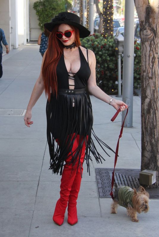 PHOEBE PRICE Out with Her Dog in Beverly Hills 10/11/2017