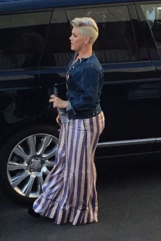 PINK Leaves Carpool Karaoke for James Corden Show in Los Angeles 10/27/2017