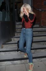 PIXIE LOTT at 4music