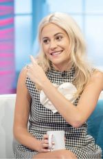 PIXIE LOTT at Lorraine Show in London 10/23/2017
