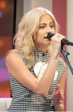 PIXIE LOTT at Lorraine Show in London 10/23/2017