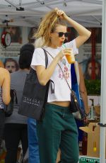 Pregnant BEHATI PRINSLOO Shopping at Farmers Market in Beverly Hills 10/01/2017