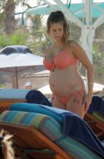Pregnant CATHY HUMMELS in Bikini on Holiday in Dubai 10/22/2017