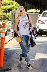 Pregnant GWEN STEFANI Leaves XIV Karats in Beverly Hills 10/06/2017