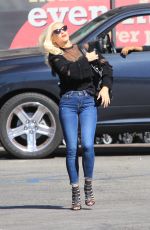 Pregnant GWEN STEFANI Out in Los Angeles 10/22/2017