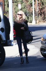 Pregnant GWEN STEFANI Out in Los Angeles 10/22/2017