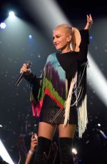 Pregnant GWEN STEFANI Performs at One Coice: Somos Live! a Concert for Disaster Relief in Los Angeles 10/14/2017