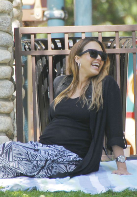 Pregnant JESSICA ALBA at Coldwater Canyon Park in Beverly Hills 10/01/2017