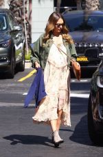 Pregnant JESSICA ALBA Celebrates Her Mother