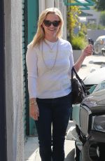 REESE WITHERSPOO Out Shopping in Santa Monica 10/12/2017