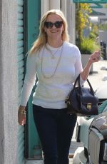 REESE WITHERSPOO Out Shopping in Santa Monica 10/12/2017