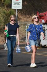 REESE WITHERSPOON and AVA PHILLIPPE at Tennessee