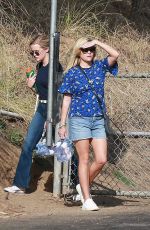 REESE WITHERSPOON and AVA PHILLIPPE at Tennessee