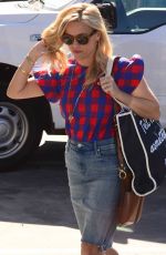REESE WITHERSPOON Arrives at a Meeting in Santa Monica 10/17/2017